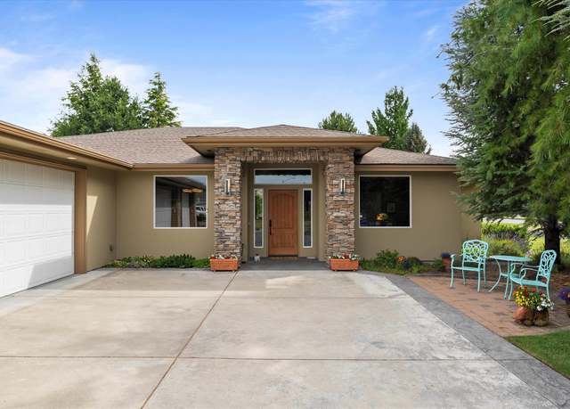 Property at 2703 Sawgrass Loop, Richland, WA 99354, 3 beds, 3 baths