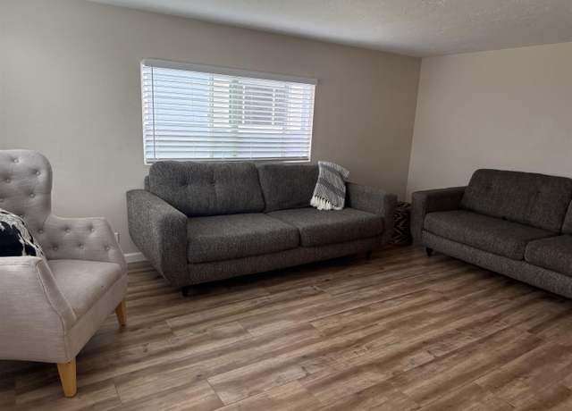 Property at 505 Winslow Ave, Richland, WA 99354, 2 beds, 1 bath