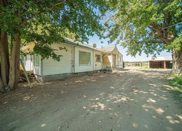 Property at 1221 Chase Rd, Grandview, WA 98930, 4 beds, 1 bath