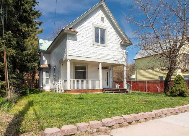Property at 130 W Whitman St, Palouse, WA 99161, 4 beds, 3 baths