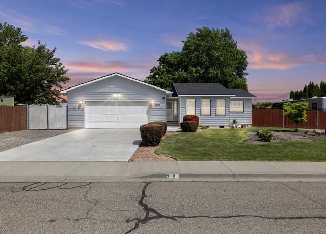 Property at 2907 S Waverly St, Kennewick, WA 99337, 3 beds, 2 baths