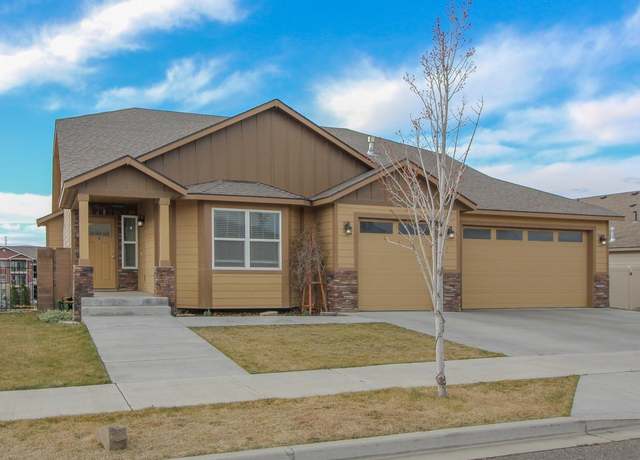 Property at 5443 W 32nd Ave, Kennewick, WA 99338, 5 beds, 3 baths