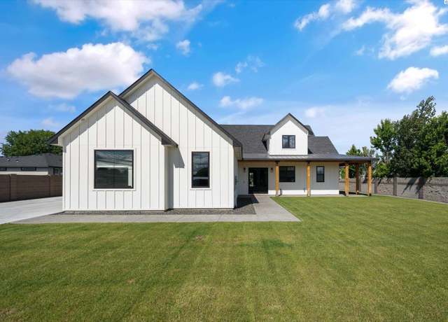 Property at 1120 Road 52, Pasco, WA 99301, 4 beds, 3.5 baths