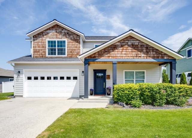 Property at 930 SW Finch Way, Pullman, WA 99163, 5 beds, 3 baths
