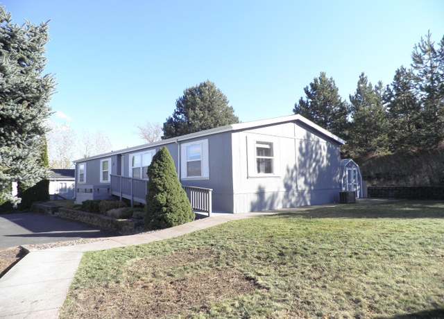 Property at 260 NW Golden Hills #32 #32, Pullman, WA 99163, 4 beds, 2 baths