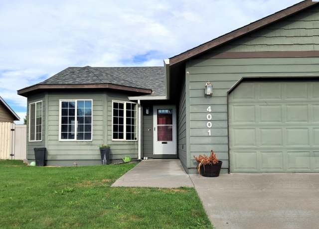 Property at 4001 S Quincy St, Kennewick, WA 99337, 3 beds, 2 baths