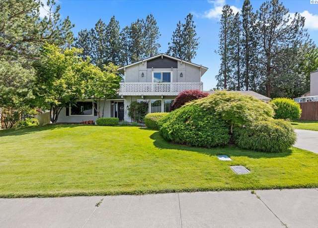 Property at 109 Broadmoor St, Richland, WA 99352, 4 beds, 3 baths
