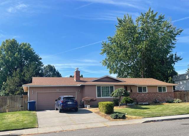 Property at 1931 Poplar St, Richland, WA 99354, 4 beds, 3 baths