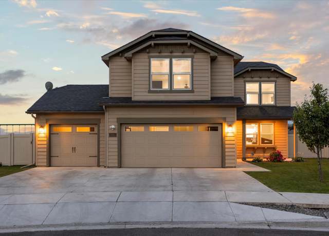 Property at 3063 S Dawes Pl, Kennewick, WA 99338, 3 beds, 2.5 baths