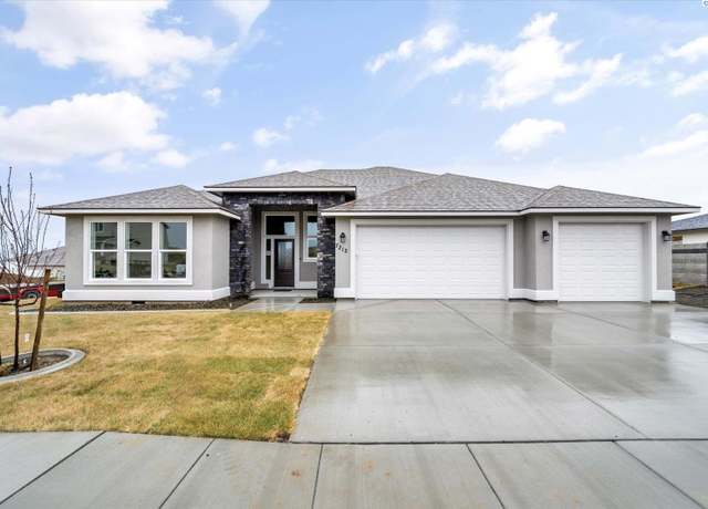 Property at 7212 W 35th Ave, Kennewick, WA 99338, 3 beds, 2 baths