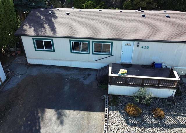 Property at 410 NW Park West Dr, Pullman, WA 99163, 3 beds, 2 baths