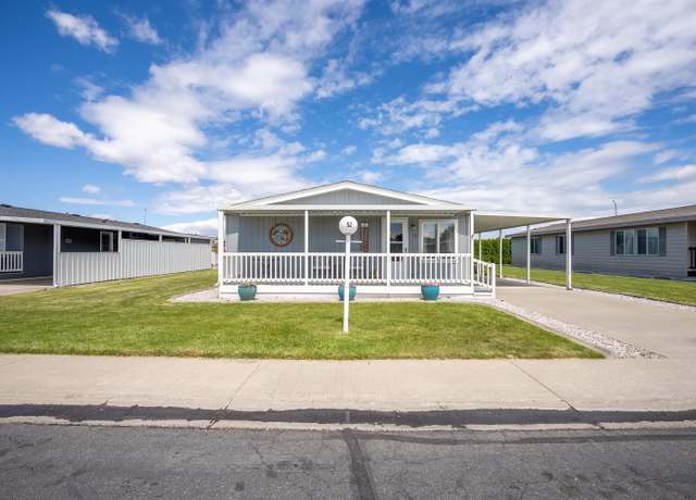 Property at 312 S Columbia Center Blvd #52, Kennewick, WA 99336, 3 beds, 2 baths