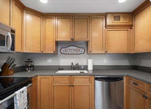 Property at 303 Gage Blvd #119, Richland, WA 99352, 2 beds, 2 baths