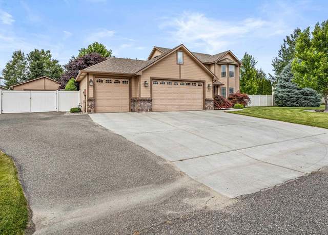 Property at 6055 Thynewood Lp Loop, West Richland, WA 99353, 4 beds, 2.5 baths