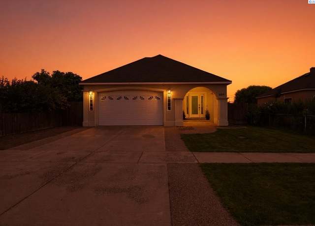 Property at 823 S 5th Ave, Pasco, WA 99301, 5 beds, 0.5 baths