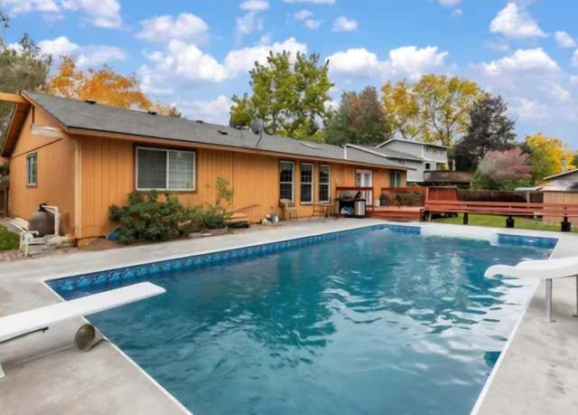 Property at Undisclosed address, Richland, WA 99352, 4 beds, 2.5 baths