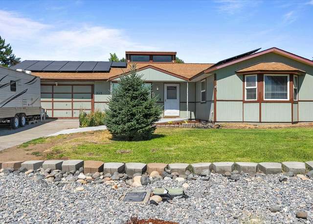 Property at 2113 Rainier Ave, Richland, WA 99354, 3 beds, 2 baths