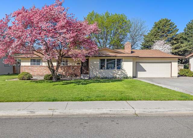 Property at 1979 Forest Ave, Richland, WA 99354, 3 beds, 2 baths