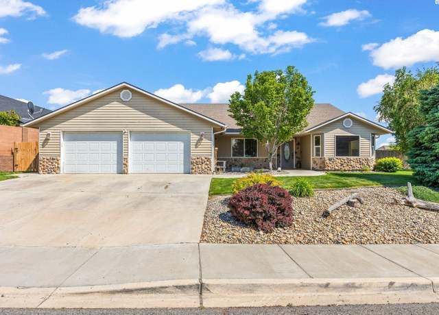 Property at 1335 W Grandview Ave, Sunnyside, WA 98944, 4 beds, 2 baths