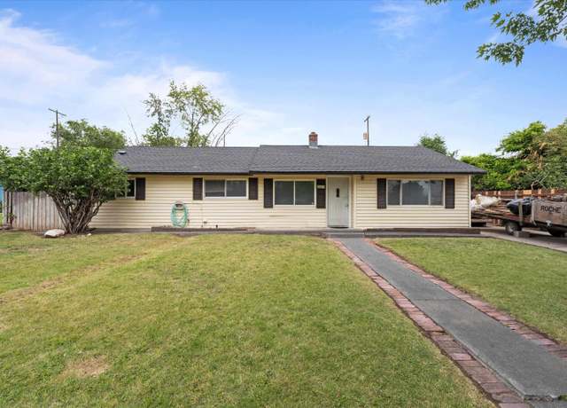Property at 557 S 4th Ave, Othello, WA 99344, 3 beds, 1 bath