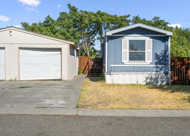 Property at 2105 N Steptoe St #106, Kennewick, WA 99336, 3 beds, 2 baths
