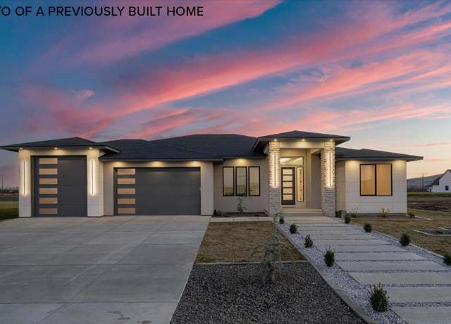 Property at 2260 Belfair St #5, Kennewick, WA 99338, 5 beds, 3.5 baths