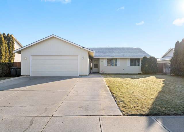 Property at 5203 Robert Wayne Dr, Pasco, WA 99301, 3 beds, 2 baths