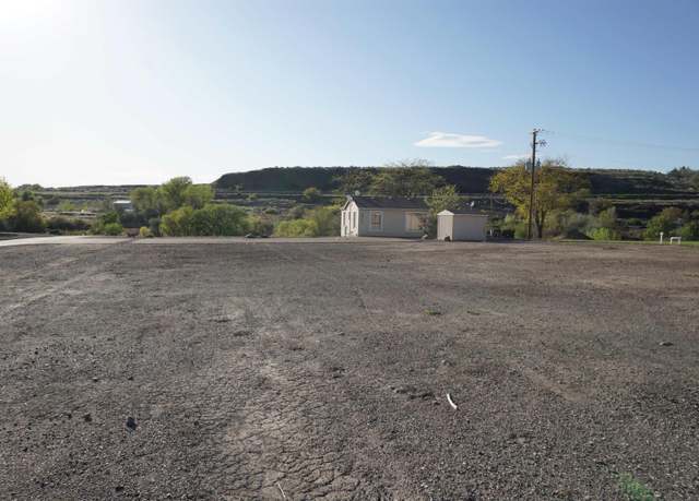 Property at 68703 W Island View Pr, Prosser, WA 99350, 2 beds, 1 bath