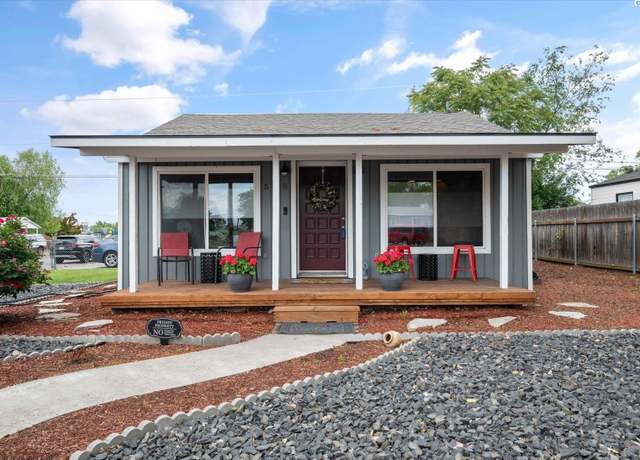 Property at 518 Wright Ave, Richland, WA 99352, 3 beds, 2 baths