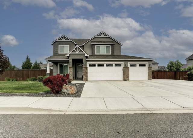 Property at 1390 Jade Ave, West Richland, WA 99353, 4 beds, 2.5 baths