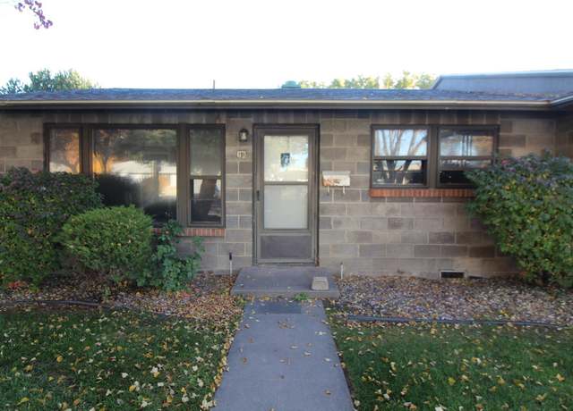 Property at 8 N Palouse St, Kennewick, WA 99336, 2 beds