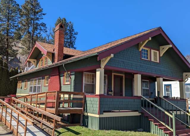 Property at 401 N Lake St, Colfax, WA 99111, 3 beds, 1 bath