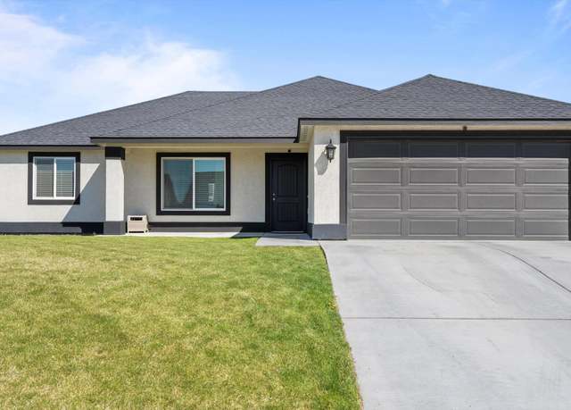 Property at 811 N Beech Ave, Pasco, WA 99301, 3 beds, 2 baths