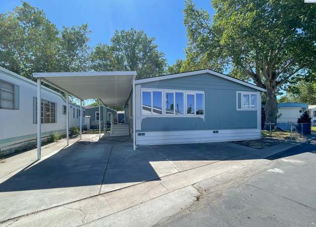 Property at 32 Cosmic Ln, Richland, WA 99354, 3 beds, 2 baths