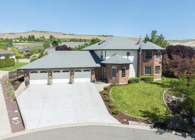 Property at 9203 Yakima Ct, Yakima, WA 98908, 4 beds, 2.5 baths