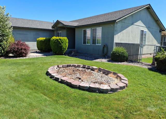 Property at 331 Laura Ave, Sunnyside, WA 98944, 3 beds, 2 baths