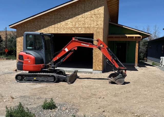Property at 903 Verde Ln, Selah, WA 98942, 3 beds, 2 baths