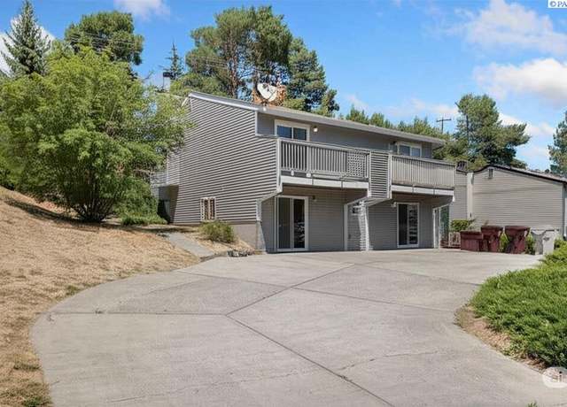 Property at 140 / 142 NW Larry St, Pullman, WA 99163, 4 beds, 3 baths