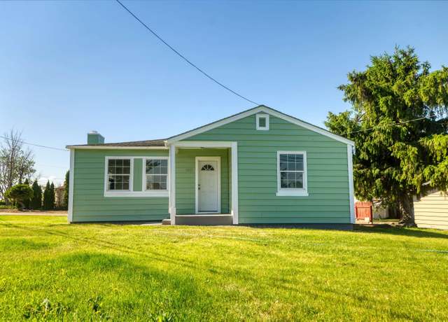 Property at 1001 W Grandview Ave, Sunnyside, WA 98944, 4 beds, 1 bath