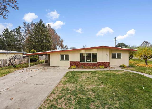 Property at 626 N Reed St, Kennewick, WA 99336, 3 beds, 1 bath
