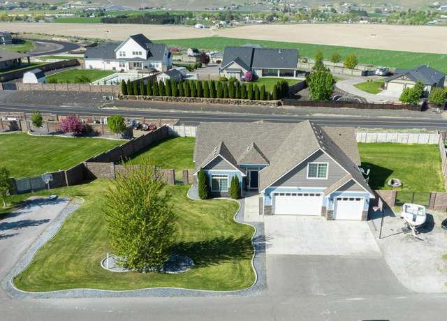 Property at 114 S 727 Prse Pr, Kennewick, WA 99338, 5 beds, 3 baths