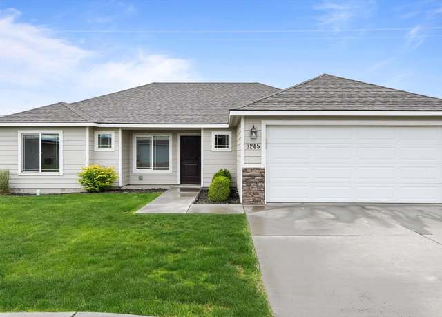 Property at 3245 S Palouse St, Kennewick, WA 99337, 4 beds, 2 baths