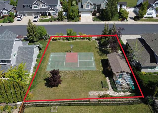 Property at 1125 SW Crestview St, Pullman, WA 99163
