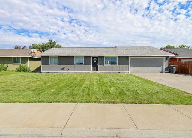 Property at 4728 Forsythia St, West Richland, WA 99353, 3 beds, 2 baths