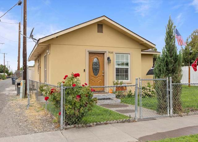Property at 910 N 5th Ave, Pasco, WA 99301, 2 beds, 1 bath