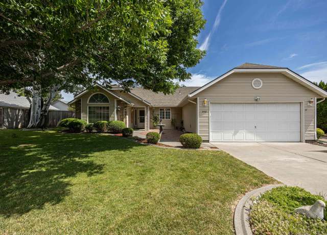 Property at 2412 W Klamath Ave, Kennewick, WA 99336, 3 beds, 1 bath