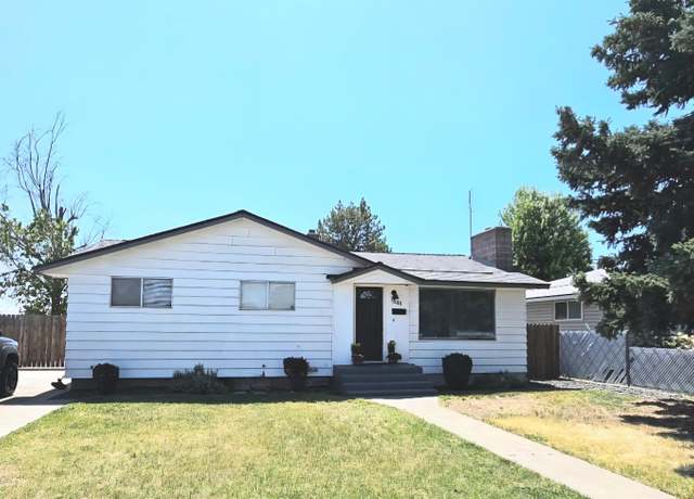 Property at 1548 W Jay St, Pasco, WA 99301, 3 beds, 2 baths