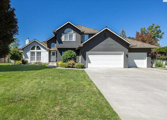 Property at 1916 S Buchanan St, Kennewick, WA 99338, 4 beds, 1 bath