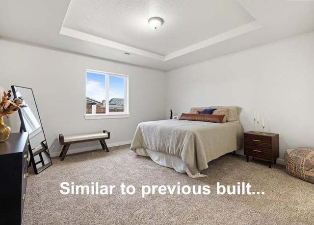 Property at 114 Luli St, Grandview, WA 98930, 3 beds, 2 baths