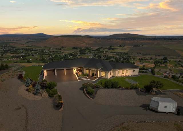 Property at 34403 S Glenn Miller Prse Pr, Kennewick, WA 99338, 3 beds, 2 baths